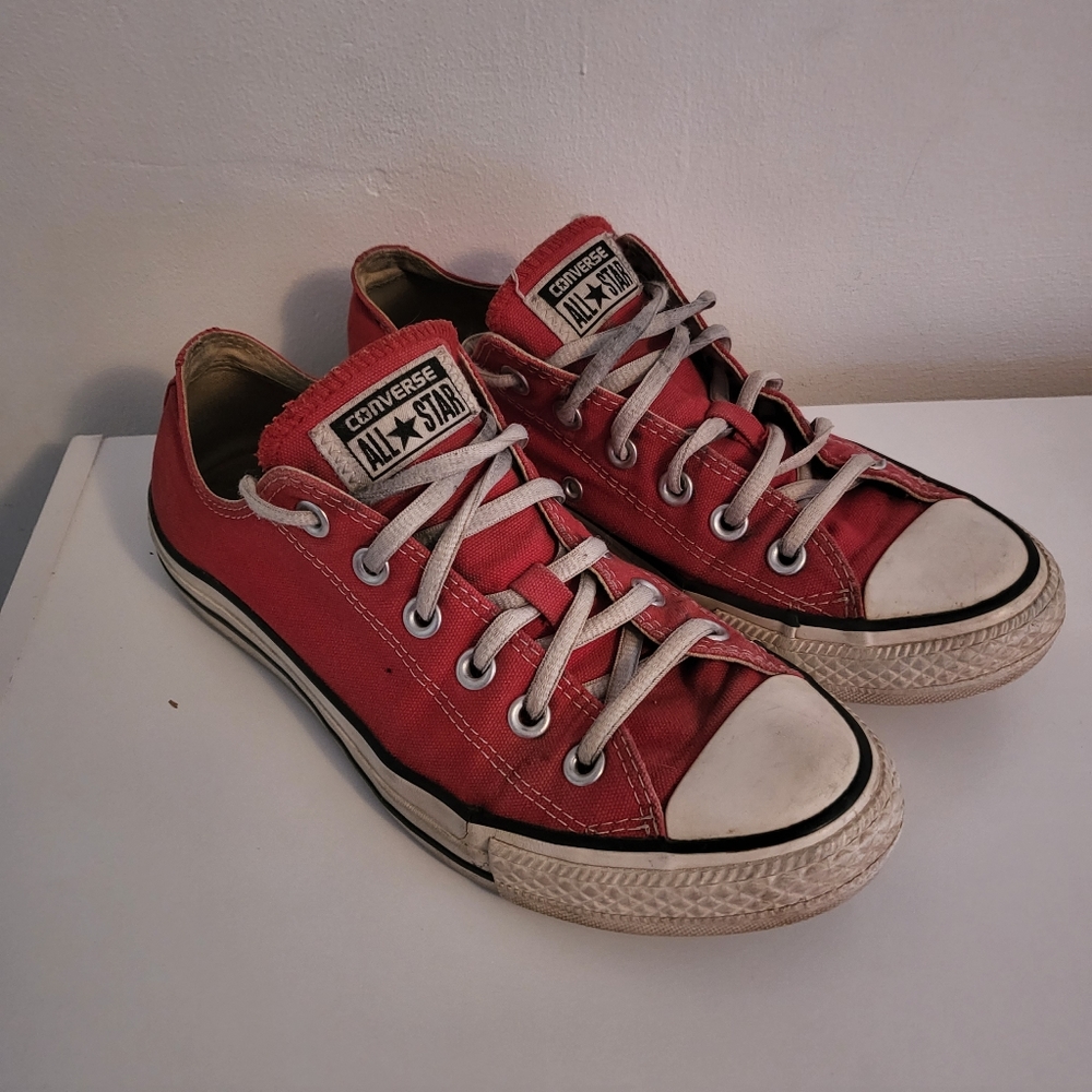 Converse All star chucks size 8.5